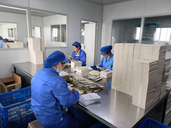 黑膏藥oem加工生產(chǎn)可靠嗎？如何找到靠譜的廠家？