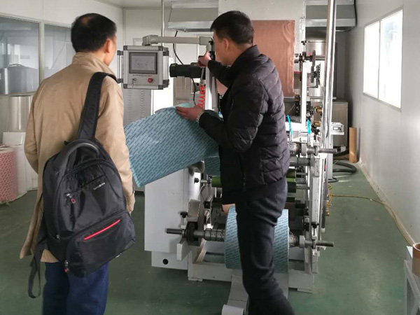 黑膏藥批發(fā)哪家比較好？正規(guī)膏藥廠家需要具備什么實力？