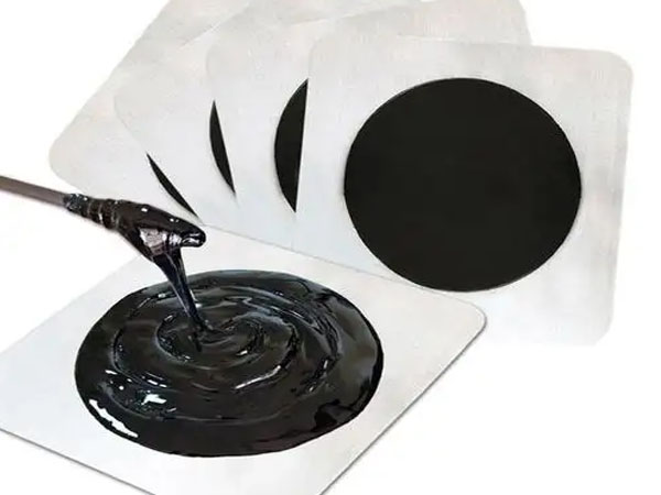 傳統(tǒng)手工黑膏藥怎么制作，用的什么油熬制？